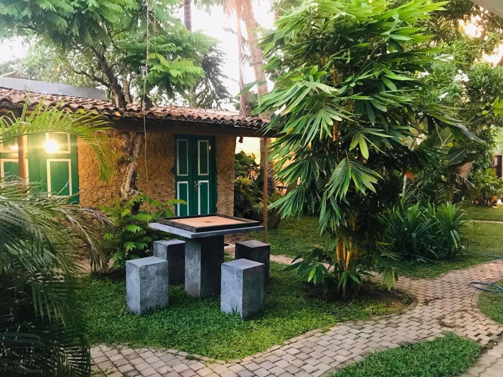 Double Mango Villa Katunayaka Exterior photo